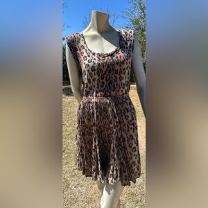 1980's Crinkle Rayon Leopard Print Skirt Set